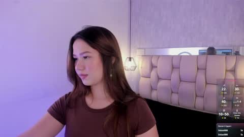 Snapshot of roxie_summers chatting on May 4, 7:54 pm Roxie online show from May 4, 7:54 pm