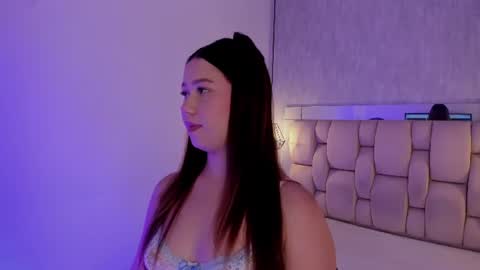 Snapshot of roxie_summers chatting on June 23, 7:45 pm Roxie online show from June 23, 7:45 pm