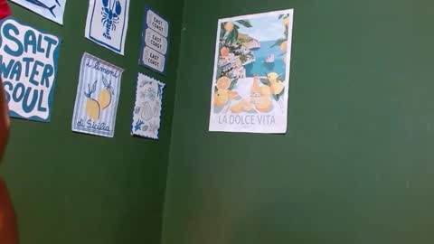 Roxie online show from December 18, 1:55 am