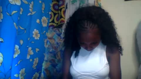 Snapshot of roxilita chatting on July 10, 2:30 pm Roxilita online show from July 10, 2:30 pm