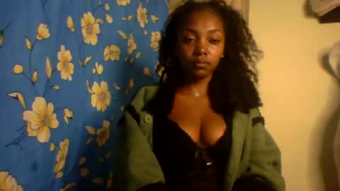 Snapshot of roxilita chatting on July 14, 12:35 am Roxilita online show from July 14, 12:35 am