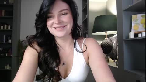 roxxiejet online show from December 1, 9:14 am