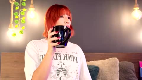 Snapshot of roxxxevelvet chatting on March 1, 12:12 am Roxx IG online show from March 1, 12:12 am