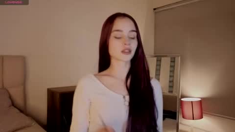 Snapshot of roxxy_mora chatting on September 15, 9:37 pm Roxxy online show from September 15, 9:37 pm