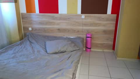 Roxy online show from March 29, 4:45 am