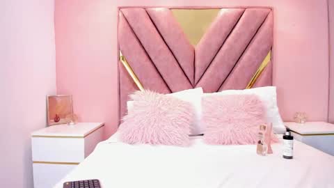 Roxy online show from November 15, 11:29 am