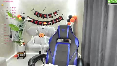 Roxy fiery online show from November 7, 2:00 am