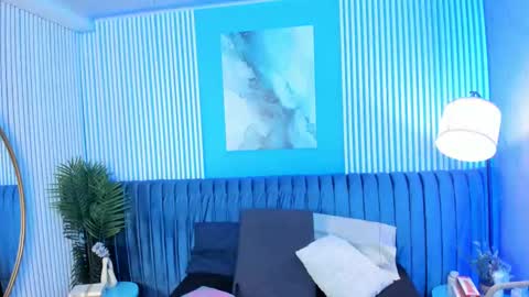 Roxy hell online show from October 31, 12:06 pm