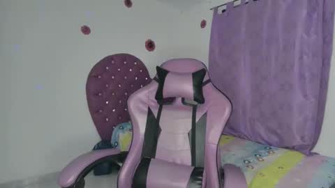 Roxy online show from December 18, 3:34 am