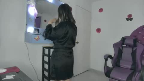 Roxy online show from March 30, 2:34 am