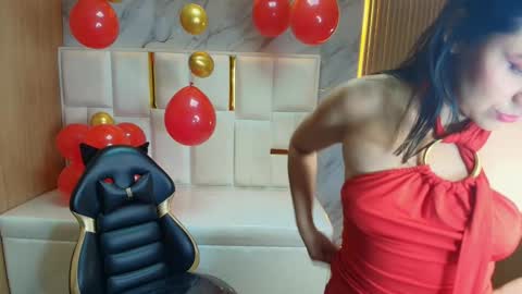 Roxy online show from March 19, 1:48 pm