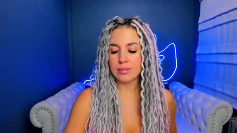 Roxy online show from October 20, 1:17 am