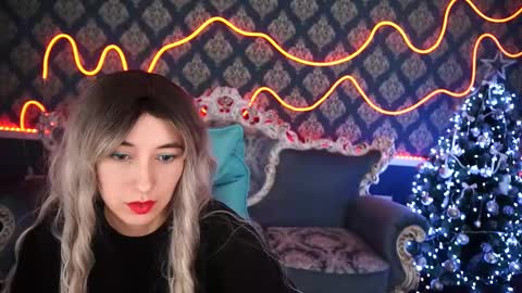 roxy_rayy online show from January 7, 2:08 pm