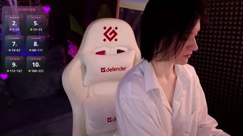 roxy_riot_ online show from September 26, 2:26 am