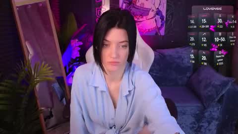 roxy_riot_ online show from November 19, 2:11 am