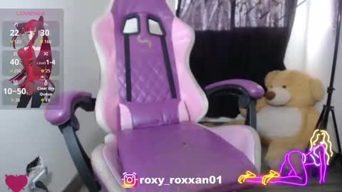 Snapshot of roxy_roxxan chatting on March 18, 1:36 pm - online show from March 18, 1:36 pm