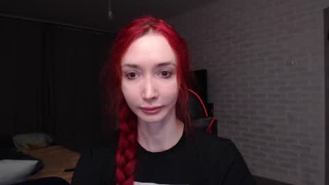 Snapshot of roxy_silver chatting on June 19, 8:56 pm Roxy online show from June 19, 8:56 pm