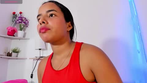 roxy_stone1 online show from January 11, 7:30 pm