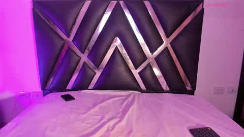 Roxxy Queen online show from November 8, 10:48 am