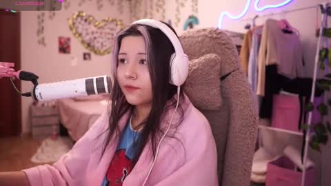 roxysuh online show from March 2, 7:26 am