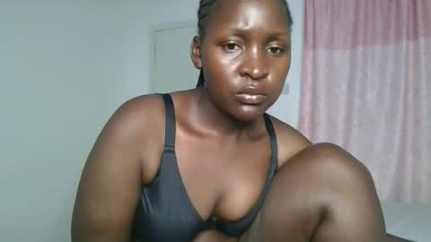 Snapshot of royal_goddes chatting on May 5, 2:52 am goddes online show from May 5, 2:52 am
