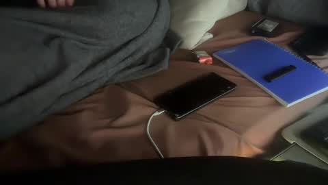 Royalty13m online show from September 16, 6:47 am