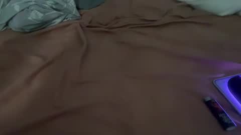 Royalty13m online show from September 18, 8:11 pm