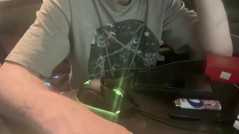 Royalty13m online show from October 8, 8:45 am