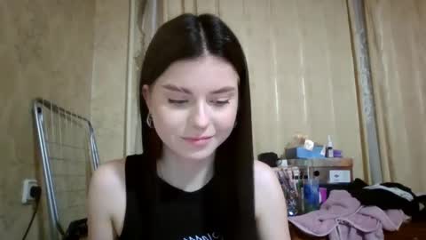 Snapshot of royalvelour chatting on June 3, 7:08 pm royalvelour online show from June 3, 7:08 pm