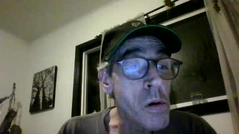 Snapshot of royboy2561 chatting on October 26, 2:28 am Roy Murrin online show from October 26, 2:28 am