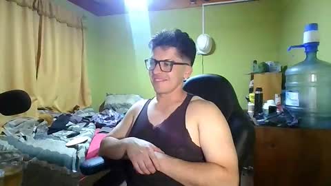 rpaulo25 online show from January 15, 3:44 am