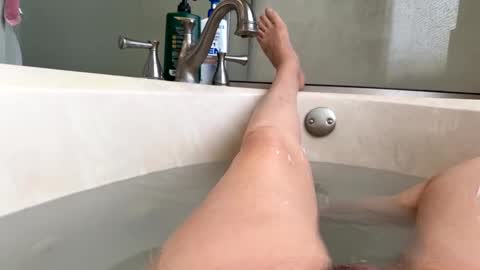 Snapshot of rsxxx130 chatting on March 11, 7:47 pm ireneTxCD online show from March 11, 7:47 pm