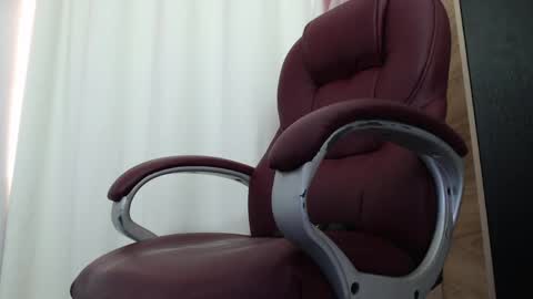 Snapshot of rubi_halliwey chatting on June 3, 4:12 pm Rubi online show from June 3, 4:12 pm