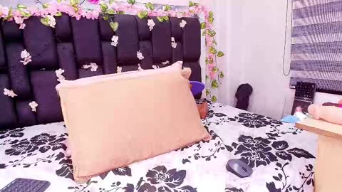 Snapshot of rubi_hops chatting on September 21, 7:15 pm Rubi online show from September 21, 7:15 pm