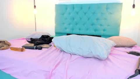 Snapshot of rubiroose chatting on January 22, 11:53 pm Rubii online show from January 22, 11:53 pm