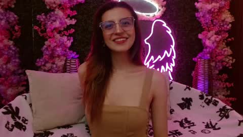 Snapshot of ruby_spicy chatting on April 15, 4:19 am Rubby online show from April 15, 4:19 am