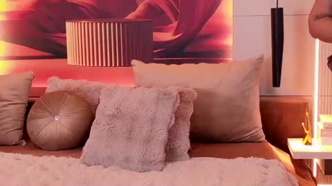 Snapshot of rubyluxee chatting on July 14, 10:21 am Ruby Luxe online show from July 14, 10:21 am