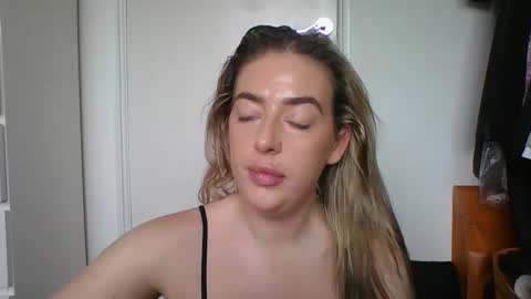 rubyredxxxoxxx online show from November 11, 10:04 am