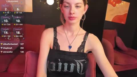 Snapshot of rubytwinkle chatting on February 20, 11:54 pm Ruby online show from February 20, 11:54 pm