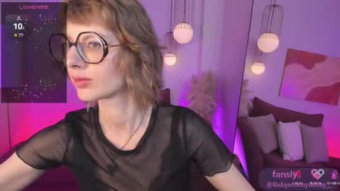 Snapshot of rubytwinkle chatting on September 16, 5:41 am Ruby online show from September 16, 5:41 am