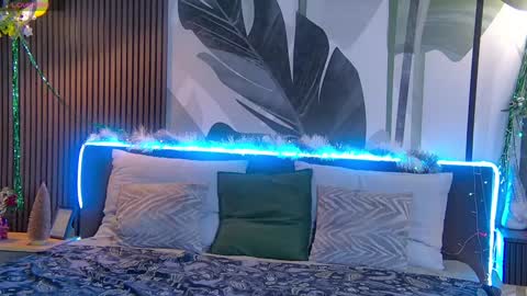 Snapshot of rubyvalen chatting on January 3, 1:05 am Ruby online show from January 3, 1:05 am