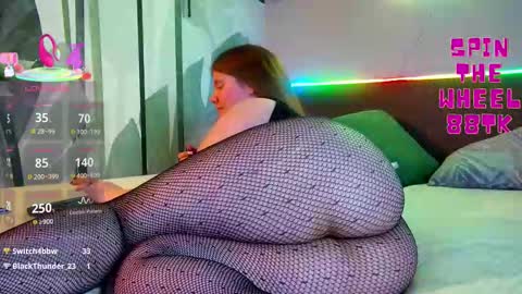 Snapshot of rubyvalen chatting on December 3, 1:46 am Ruby online show from December 3, 1:46 am