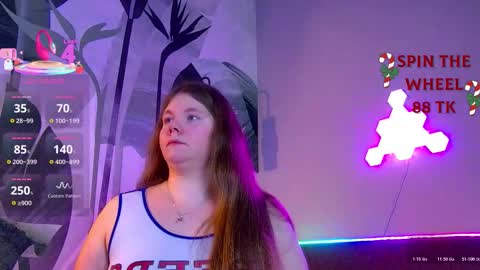 Snapshot of rubyvalen chatting on December 16, 1:10 am Ruby online show from December 16, 1:10 am