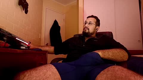 Snapshot of ruck_31 chatting on December 18, 1:37 am Ruck online show from December 18, 1:37 am