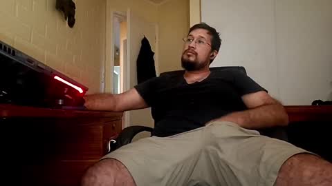 Snapshot of ruck_31 chatting on February 14, 8:37 pm Ruck online show from February 14, 8:37 pm