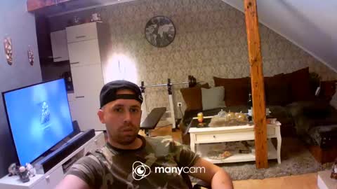 Snapshot of rudeboyyy91 chatting on December 18, 4:06 pm rudeboyyy91 online show from December 18, 4:06 pm