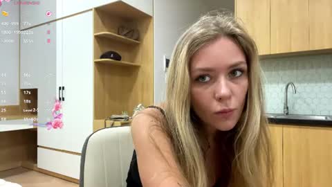 KaY online show from August 5, 12:52 pm
