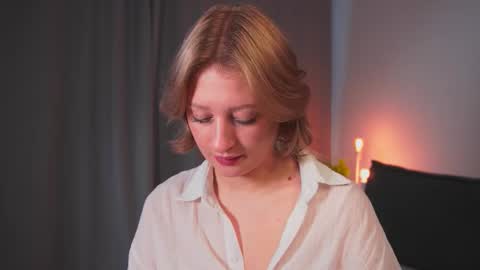 Mila online show from November 5, 6:02 am