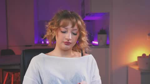 Mila online show from April 4, 4:48 pm