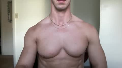 Snapshot of runfasterxo chatting on December 1, 2:22 pm runfasterxo online show from December 1, 2:22 pm